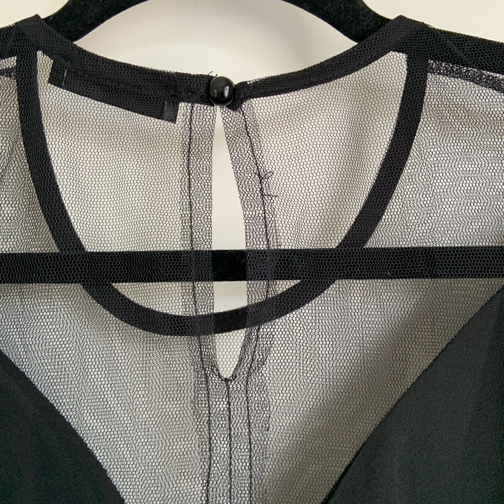 SHEIN Top - Picture 5 of 6